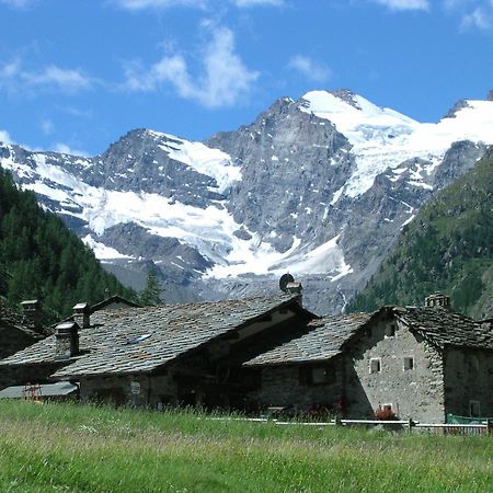 Hotel Restaurant La Barme Cogne Bagian luar foto