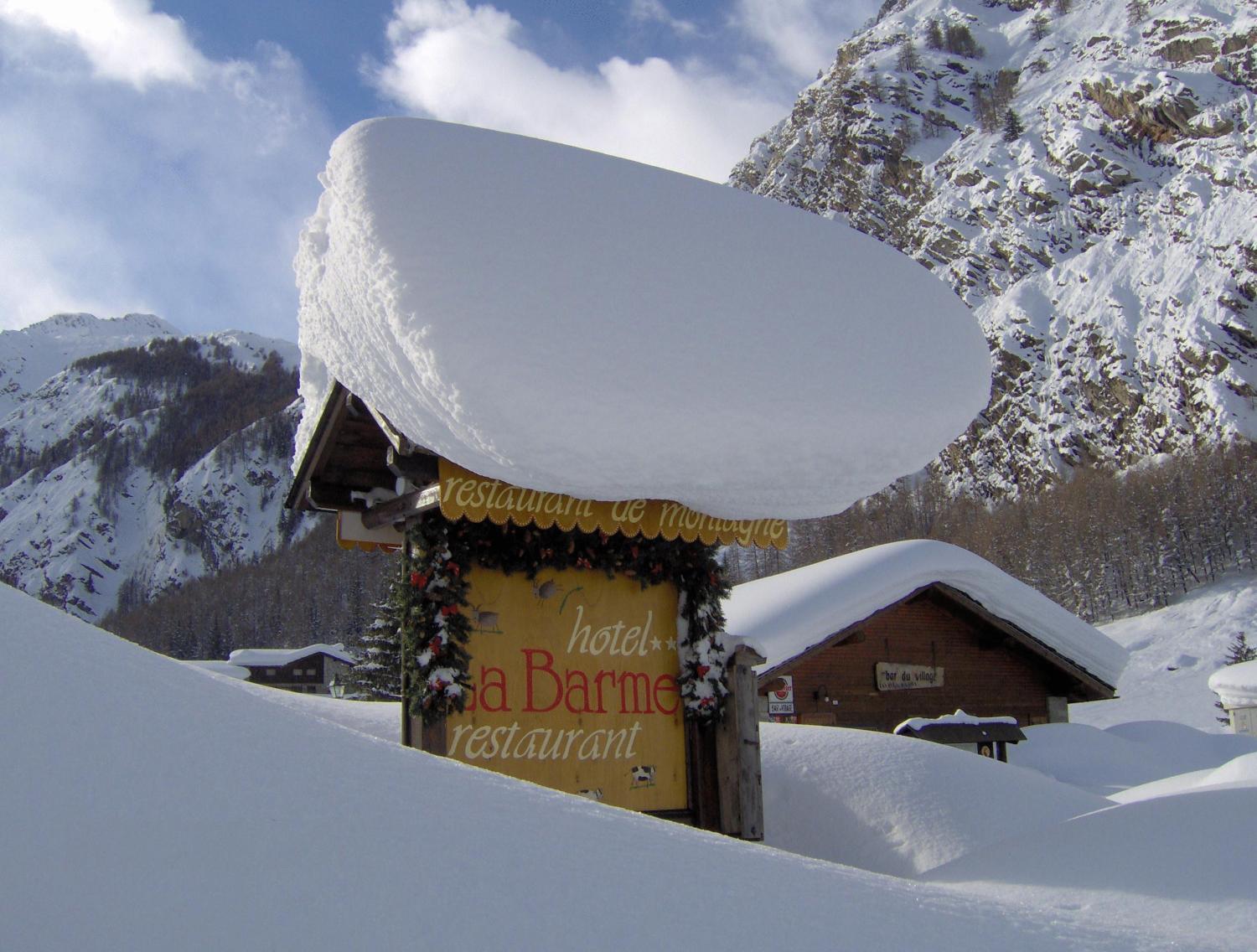 Hotel Restaurant La Barme Cogne Bagian luar foto