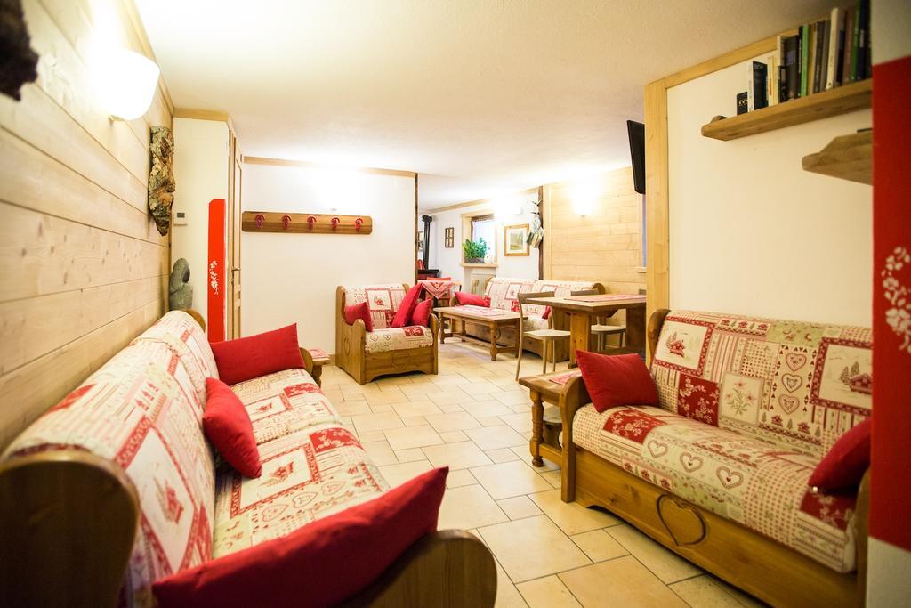 Hotel Restaurant La Barme Cogne Bagian luar foto