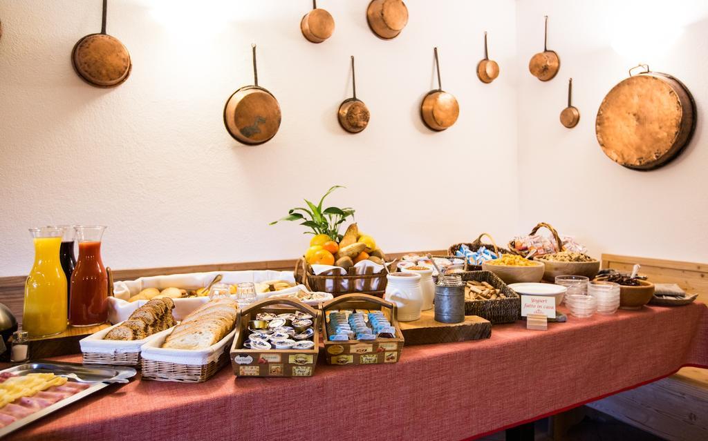 Hotel Restaurant La Barme Cogne Bagian luar foto