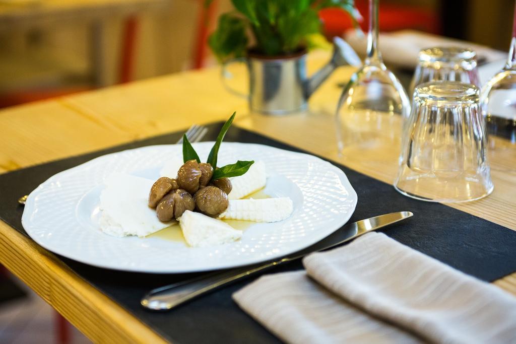 Hotel Restaurant La Barme Cogne Bagian luar foto