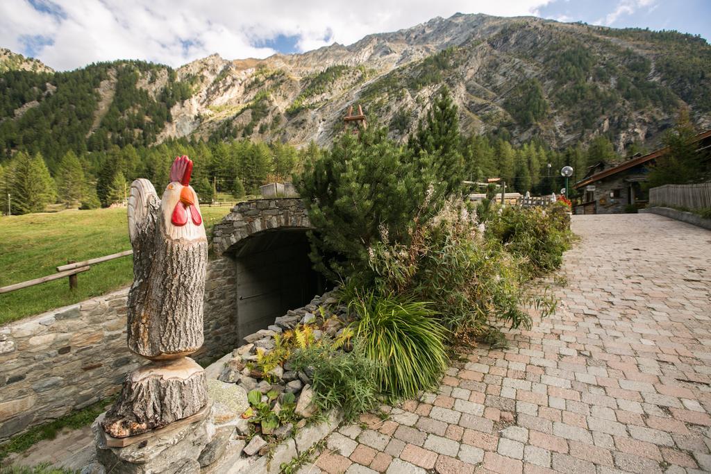 Hotel Restaurant La Barme Cogne Bagian luar foto