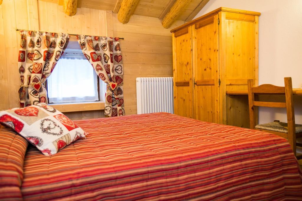 Hotel Restaurant La Barme Cogne Bagian luar foto