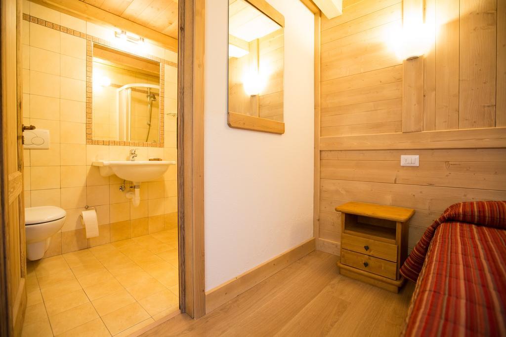 Hotel Restaurant La Barme Cogne Bagian luar foto