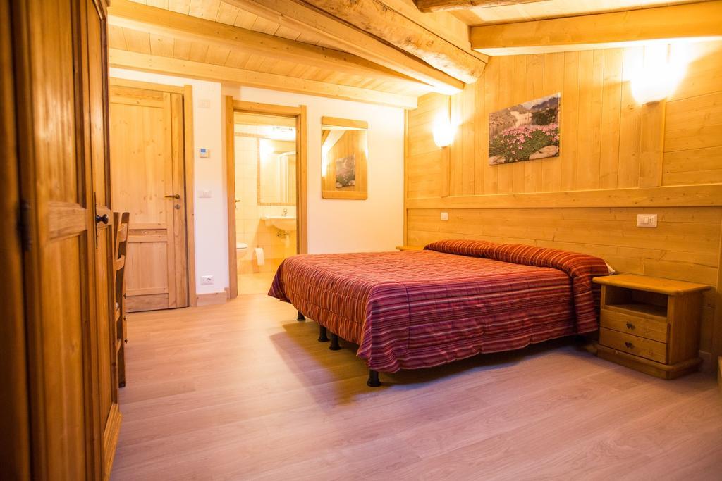 Hotel Restaurant La Barme Cogne Bagian luar foto