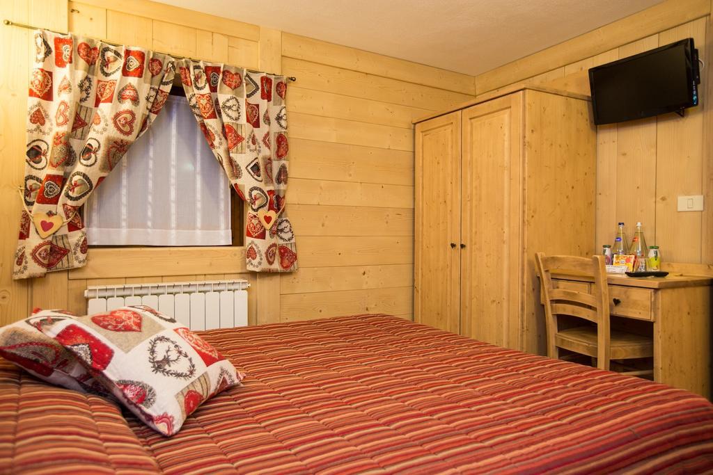Hotel Restaurant La Barme Cogne Bagian luar foto