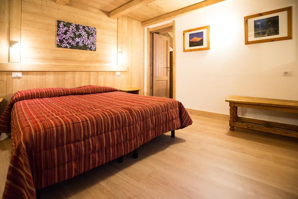 Hotel Restaurant La Barme Cogne Bagian luar foto