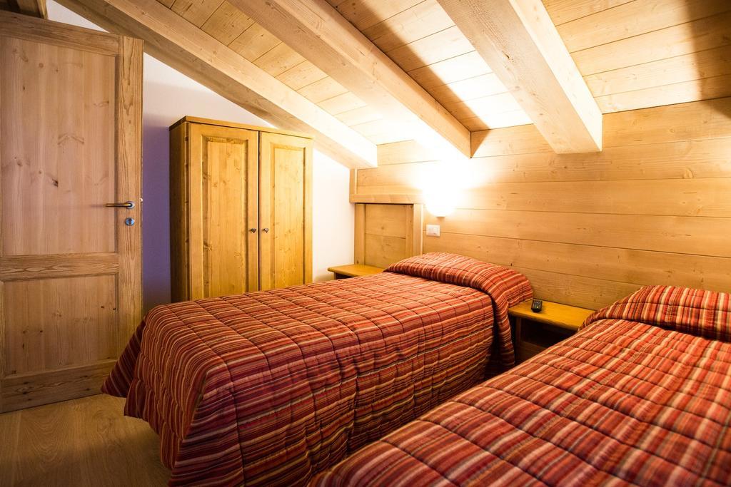 Hotel Restaurant La Barme Cogne Bagian luar foto