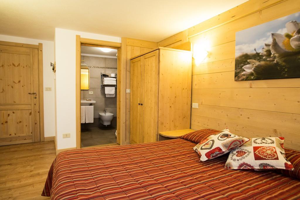 Hotel Restaurant La Barme Cogne Bagian luar foto