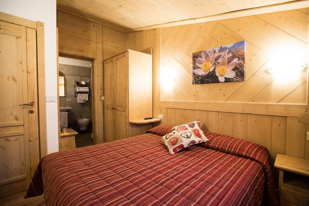 Hotel Restaurant La Barme Cogne Bagian luar foto