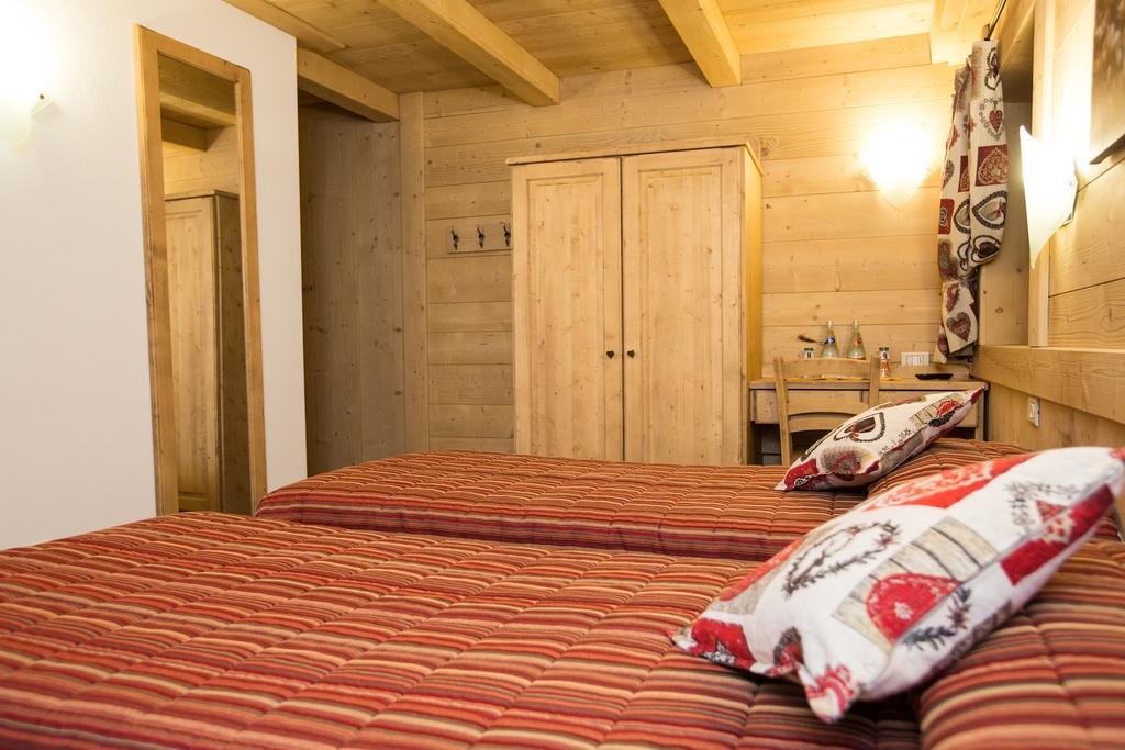 Hotel Restaurant La Barme Cogne Bagian luar foto