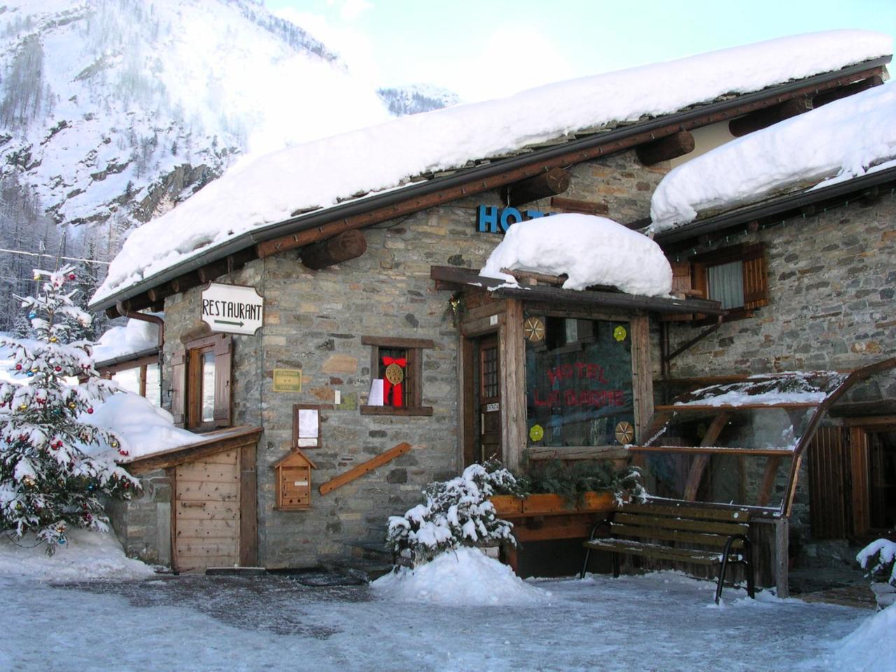 Hotel Restaurant La Barme Cogne Bagian luar foto